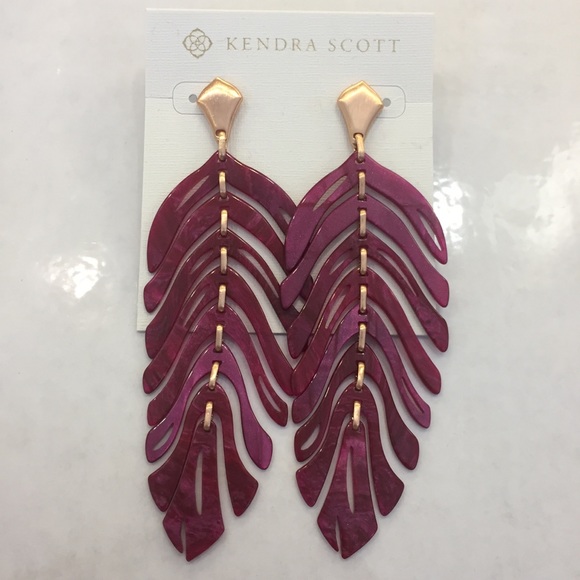 Kendra Scott Jewelry - Kendra Scott lotus earrings maroon